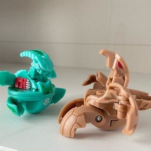 Bakugon Figures:  Alpha Percival Green Ventus 630g and Storm Skyress Tan 520G